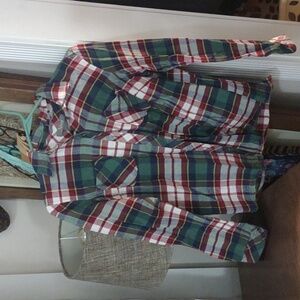 Natural Reflections size Small Cranberry And Green Flannel, 100% Cotton